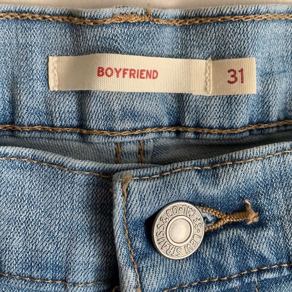 Levi’s Jeans Size 31 Boyfriend Womens Used Light Wash Blue - Picture 5 of 9